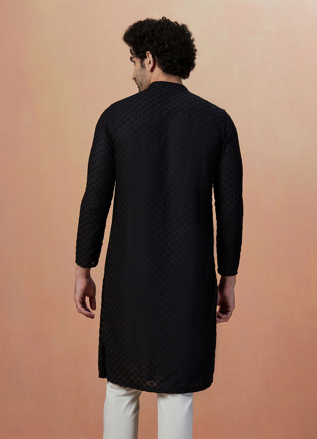 alt message - Manyavar Men Black Chikankari Embroidered Kurta Pajama image number 2